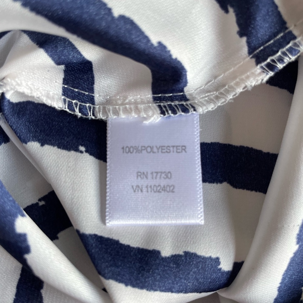Small blue and white striped racerback tank top - Picture 5 of 5
